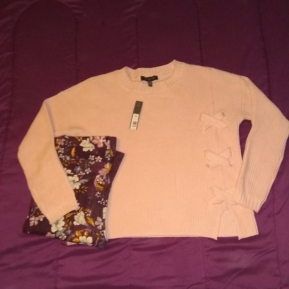 NWT The Limited Pale Pink Semi-Cropped Sweater - Picture 7 of 8